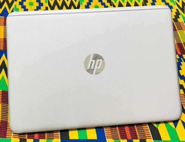 *HP elitebook folio 1040 G3 corei7 ultra slim et très clean. PC très performant et super résistant coque aluminium*? 6th génération
