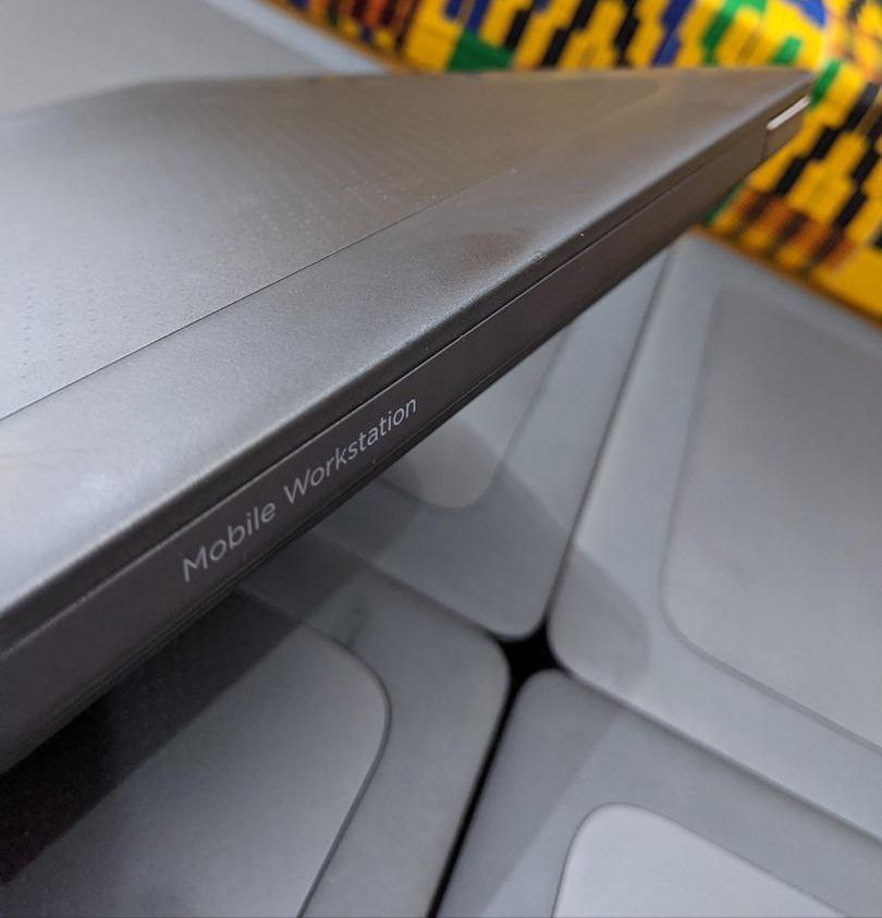 *HP Zbook 15 G3 corei7  très clean Graphique NVIDIA QUADRO M1000M dédié 2Go GDDR5??* 6th generation