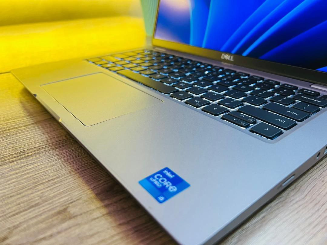 DELL Latitude 5420 vPro Laptop core i5 11th  Écran tactile 14 FHD